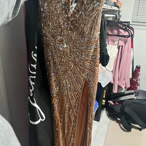 Ashley Lauren GOWNS